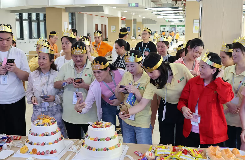 직원 생일 축하