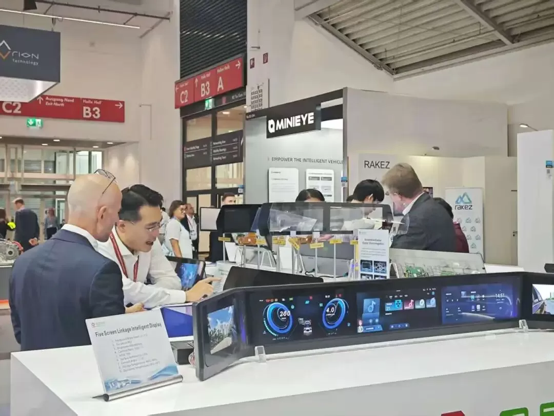 K&D Technology Pioneers Smart Mobility, Redefining the In-Vehicle Display Experience K&D Technology Pioneers Smart Mobility, Redefining the In-Vehicle Display Experience